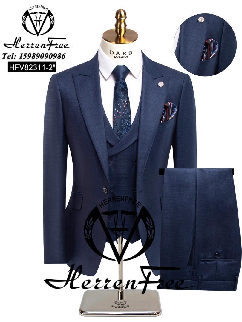 Three pieces Suit